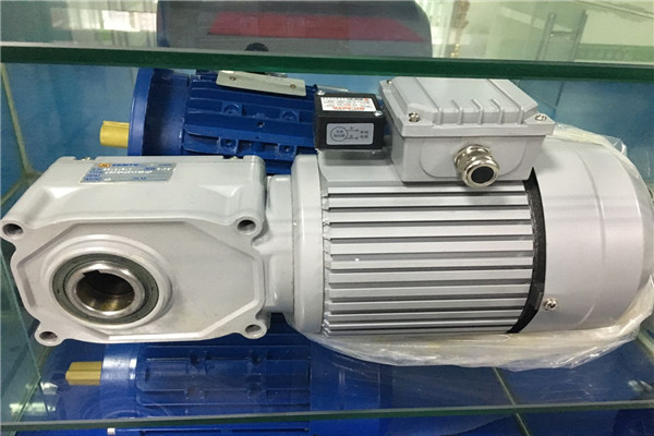 HG直交軸減速機(jī)，準(zhǔn)雙曲面斜齒輪減速機(jī),直角減速機(jī),直角減速電機(jī),直交軸減速電機(jī) (17)